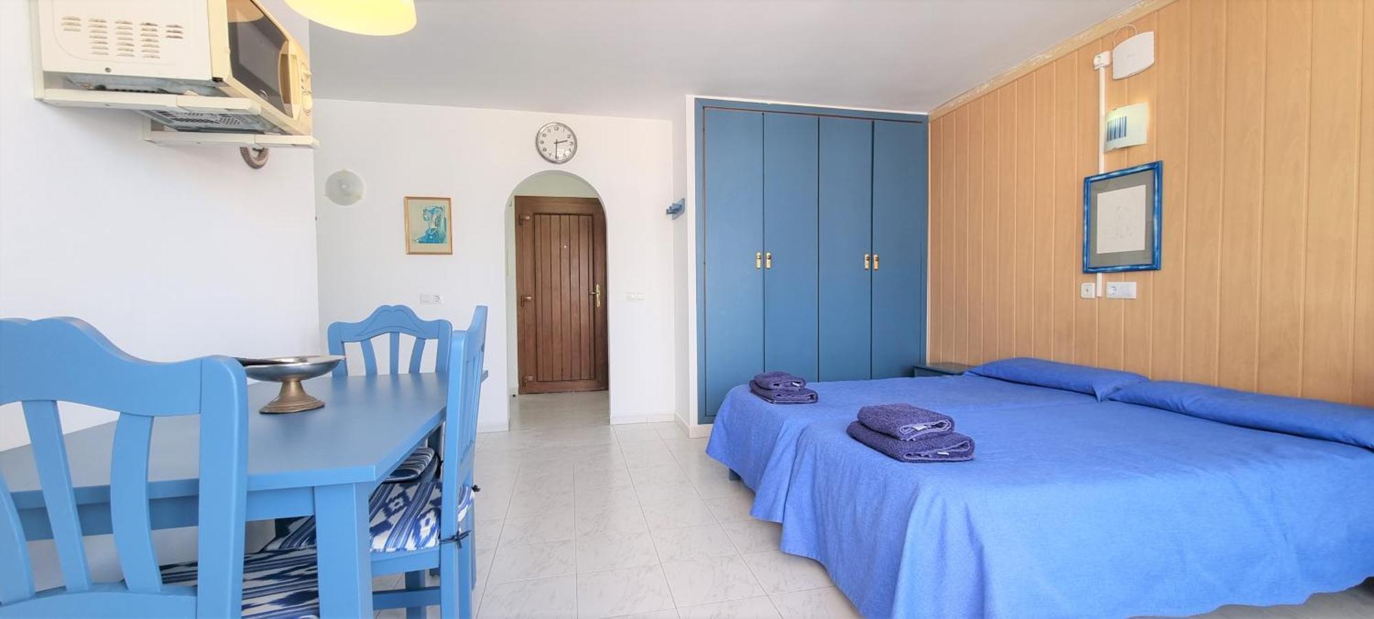Apartamentos Can Marsalet Puerto Colom Szoba fotó