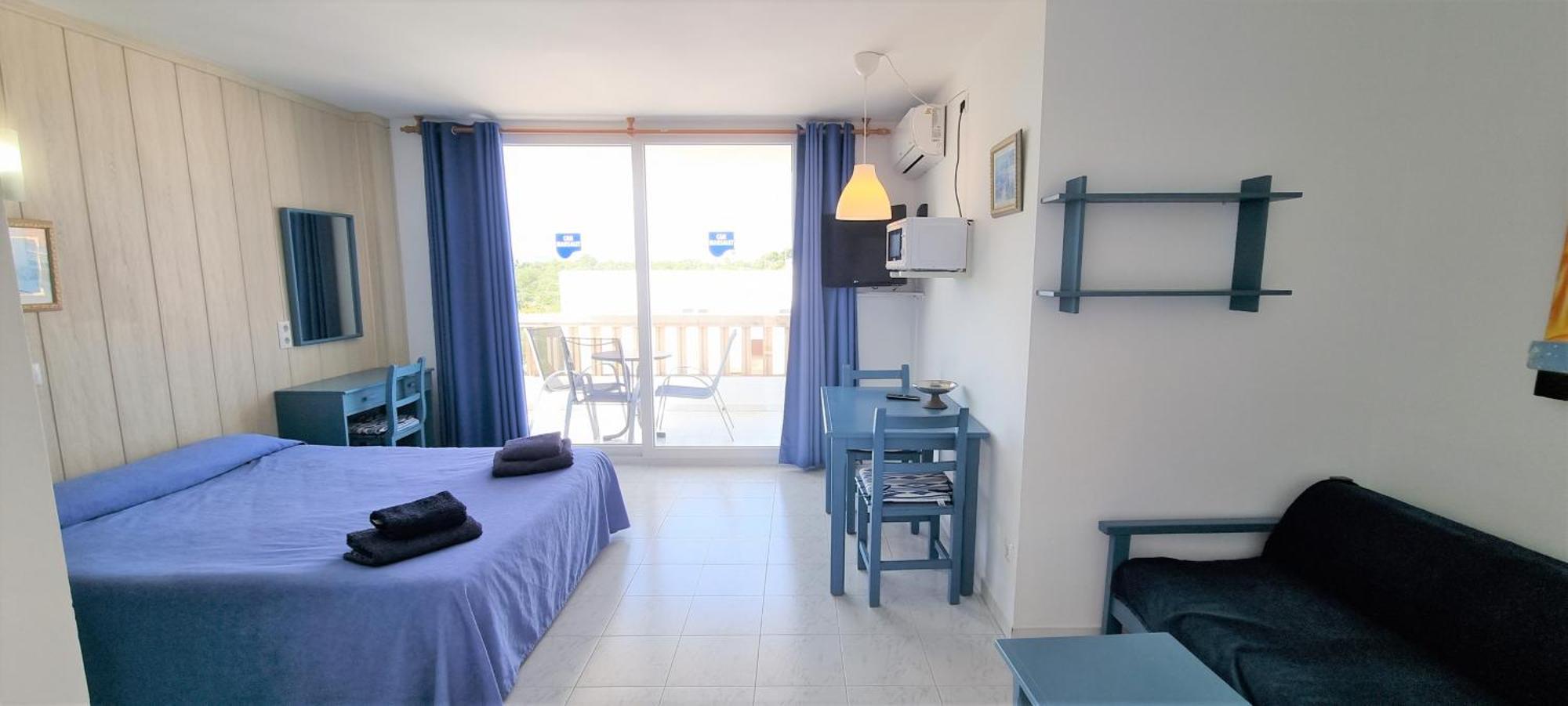 Apartamentos Can Marsalet Puerto Colom Szoba fotó